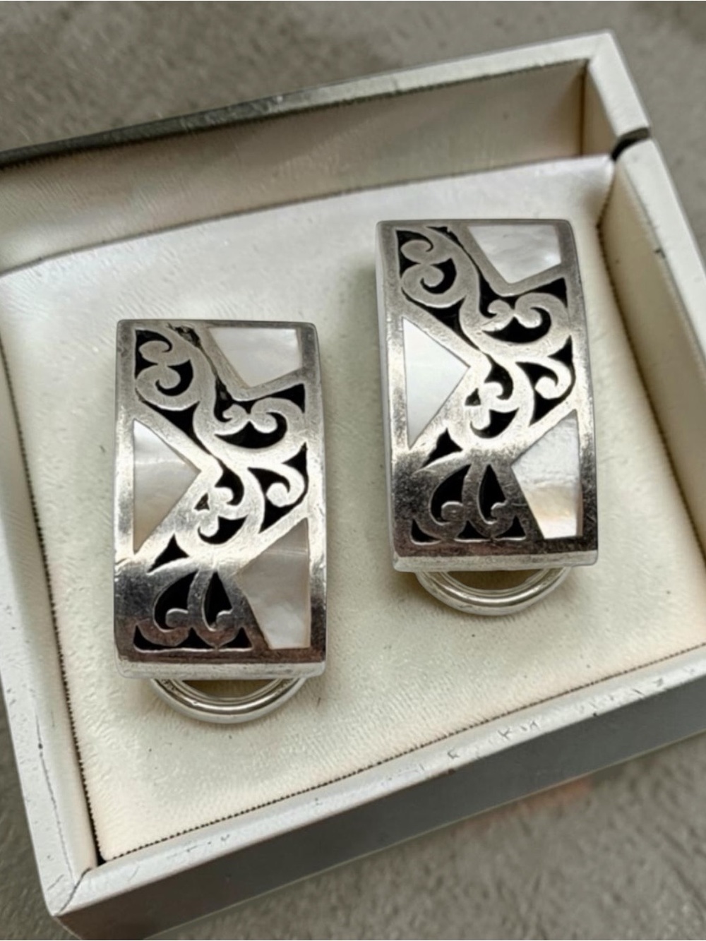 Vintage Lois Hill 925 Sterling Silver Filigree Clip On Earrings Mother-of-Pearl